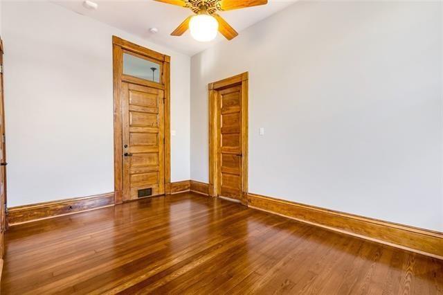 1221 MANDEVILLE Street 202