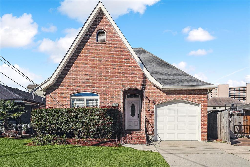 319 HAY Place