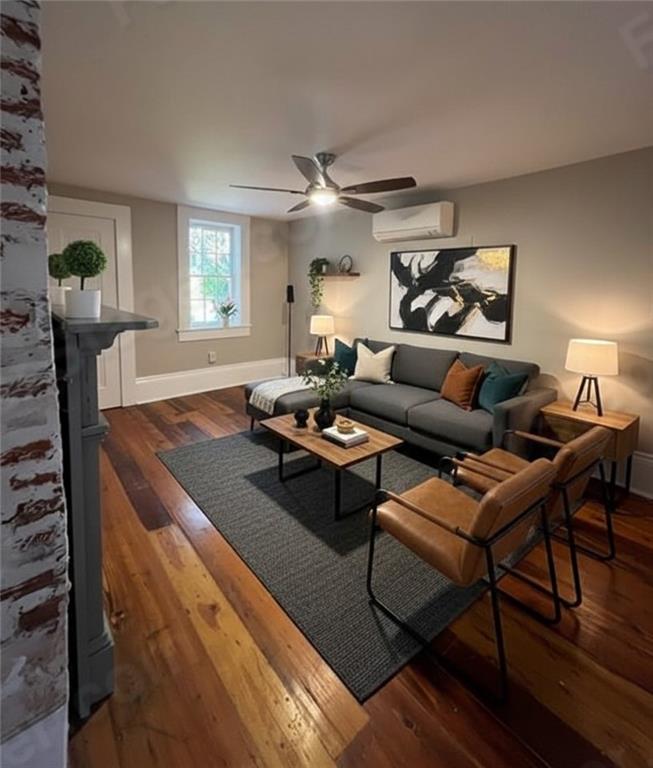 1117 BOURBON Street 4
