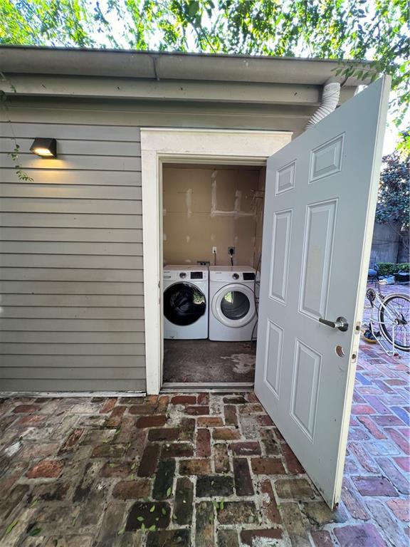 1117 BOURBON Street 4