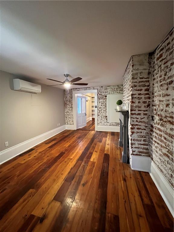 1117 BOURBON Street 4