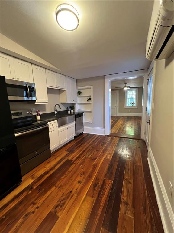 1117 BOURBON Street 4