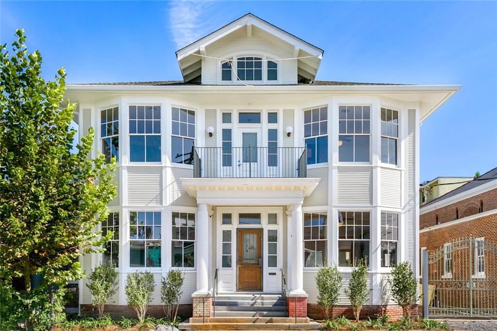 1221 MANDEVILLE Street 101