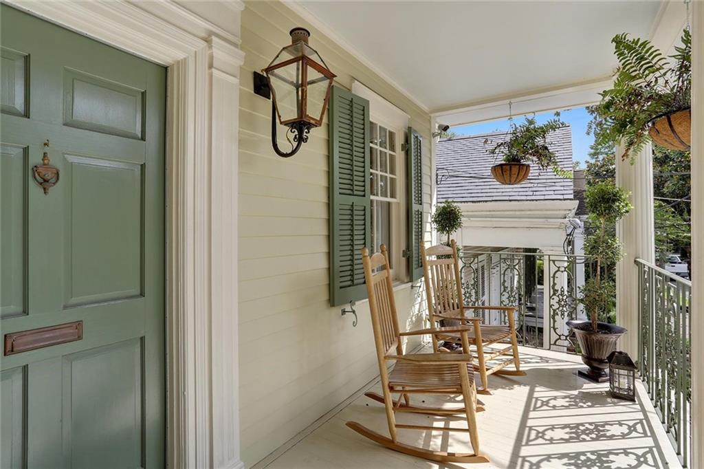332 WALNUT Street
