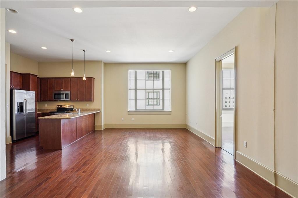 1201 CANAL Street 327