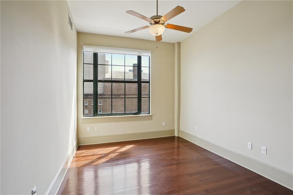 1201 CANAL Street 327