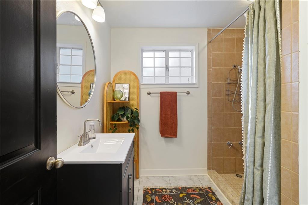 5122 PRATT Drive