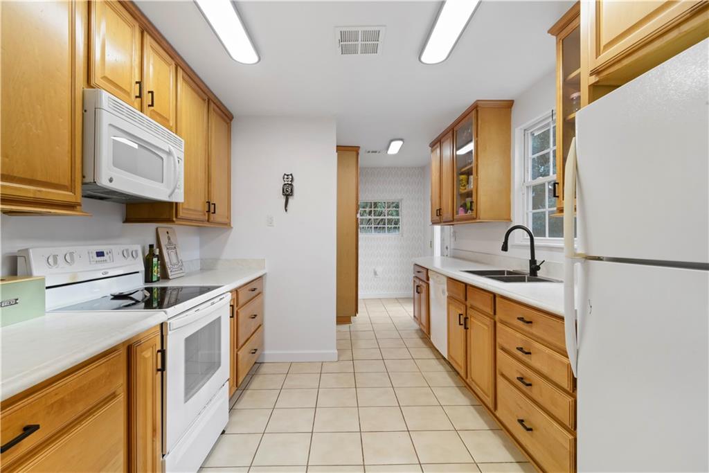 5122 PRATT Drive