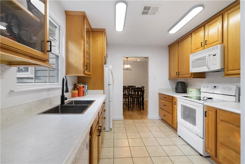 5122 PRATT Drive