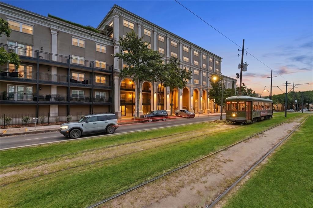 1750 SAINT CHARLES Avenue 320