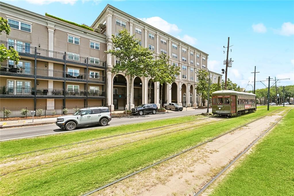 1750 SAINT CHARLES Avenue 320