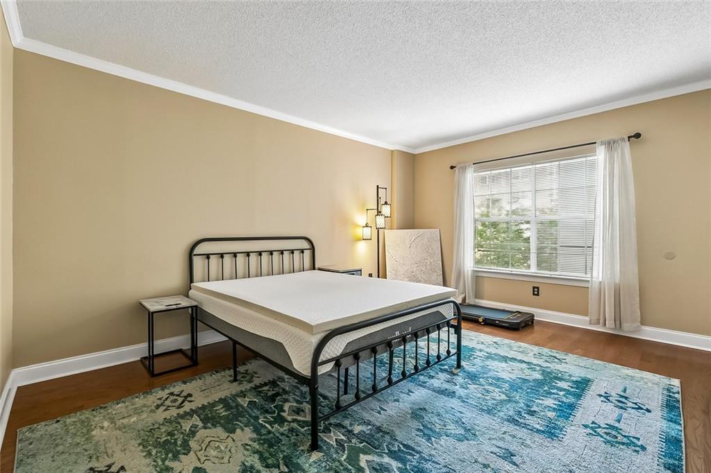 1750 SAINT CHARLES Avenue 320