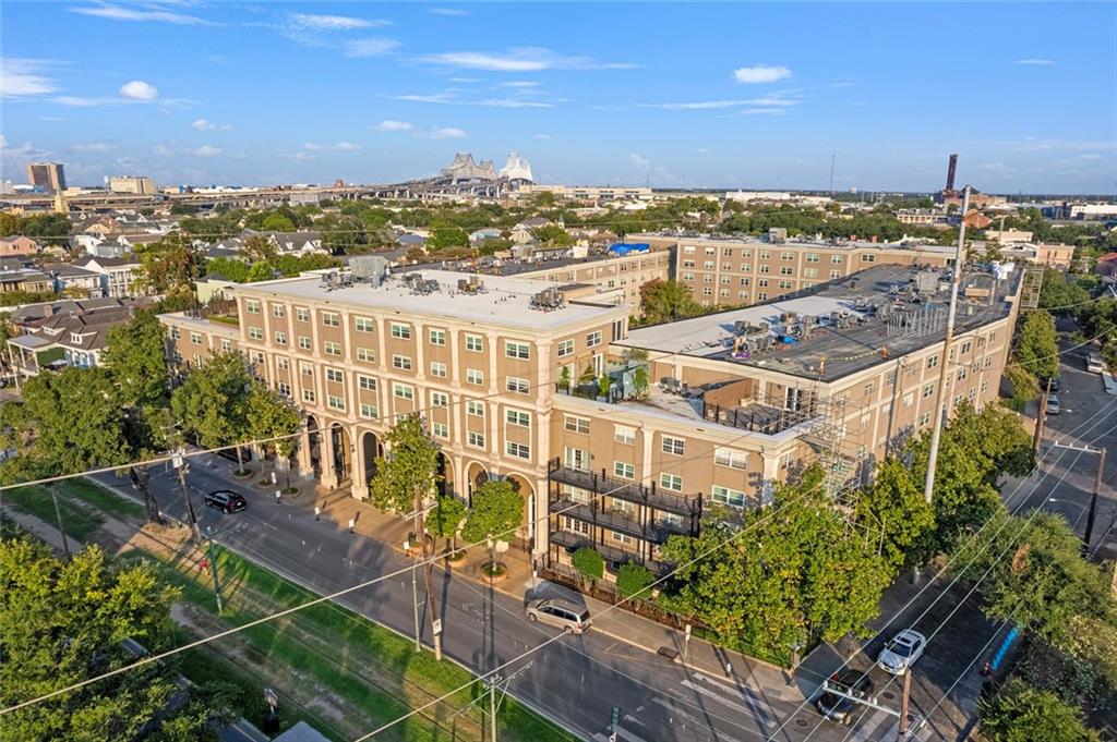 1750 SAINT CHARLES Avenue 320