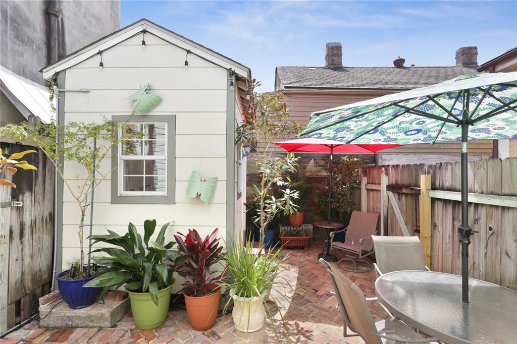 938 ST PHILIP Street