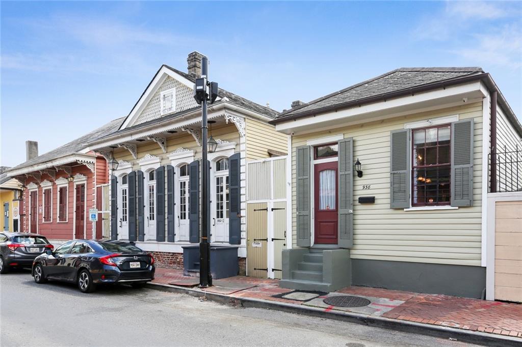 938 ST PHILIP Street