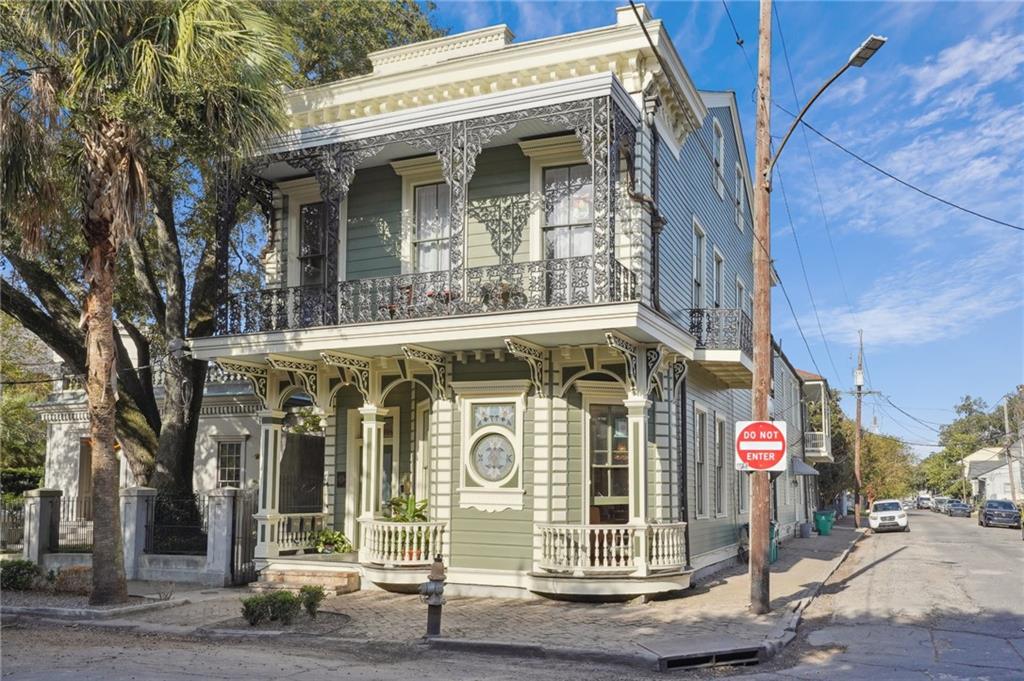 1703 COLISEUM Street 1