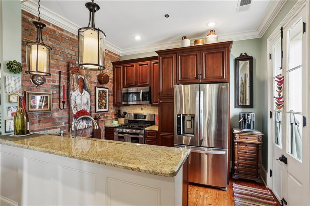 1225 BOURBON Street C