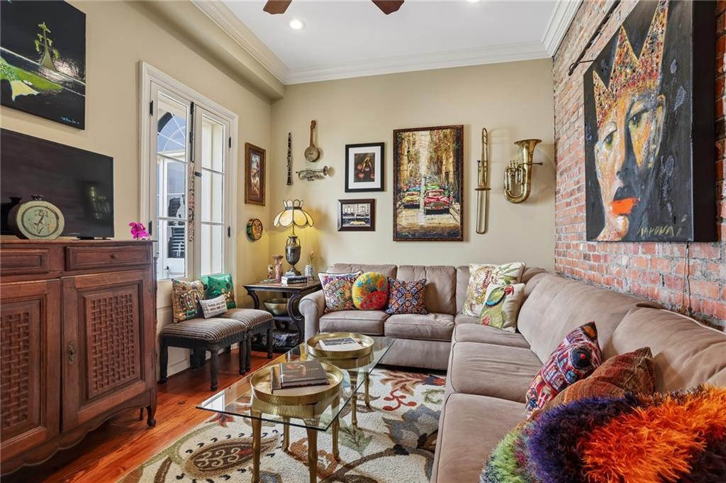 1225 BOURBON Street C