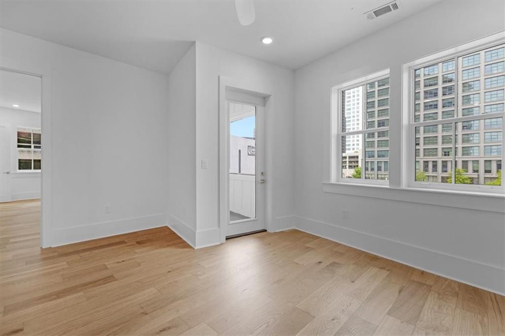 875 O'KEEFE Avenue 301