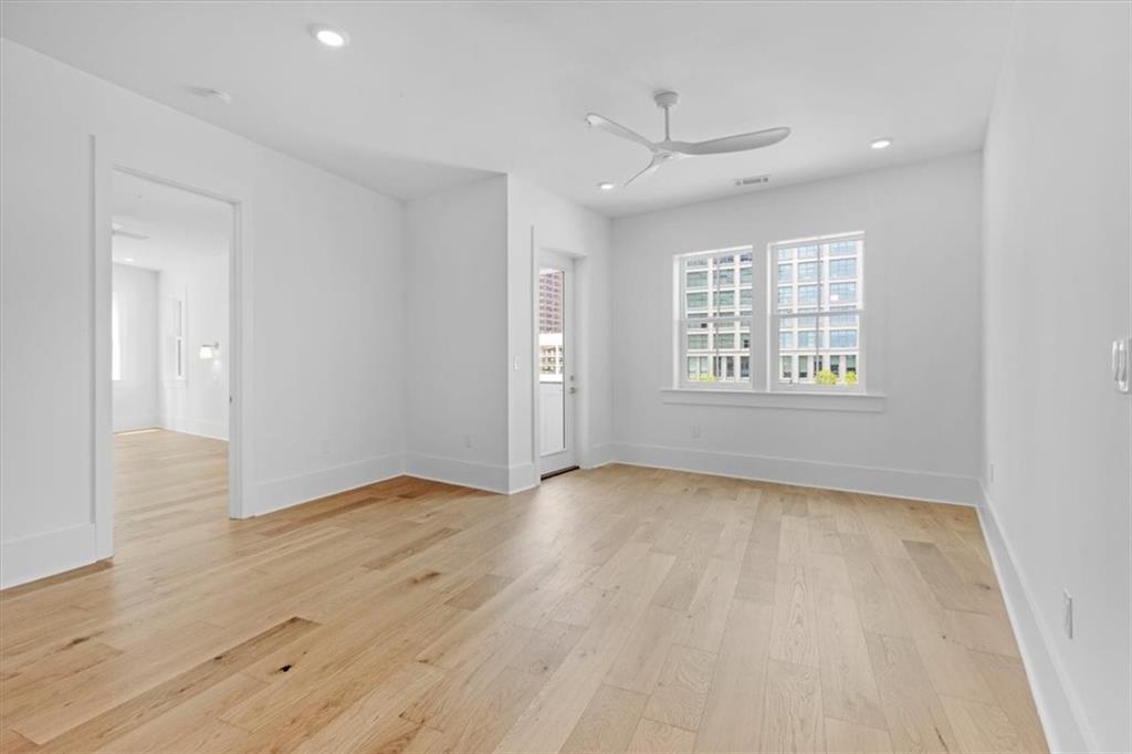 875 O'KEEFE Avenue 301