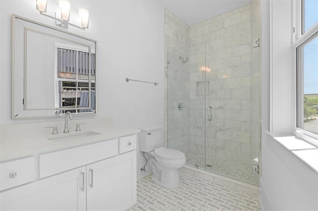 875 O'KEEFE Avenue 301