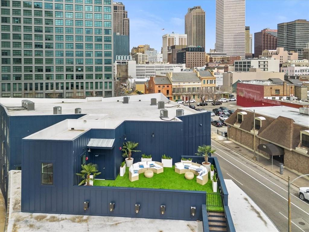 875 O'KEEFE Avenue 301