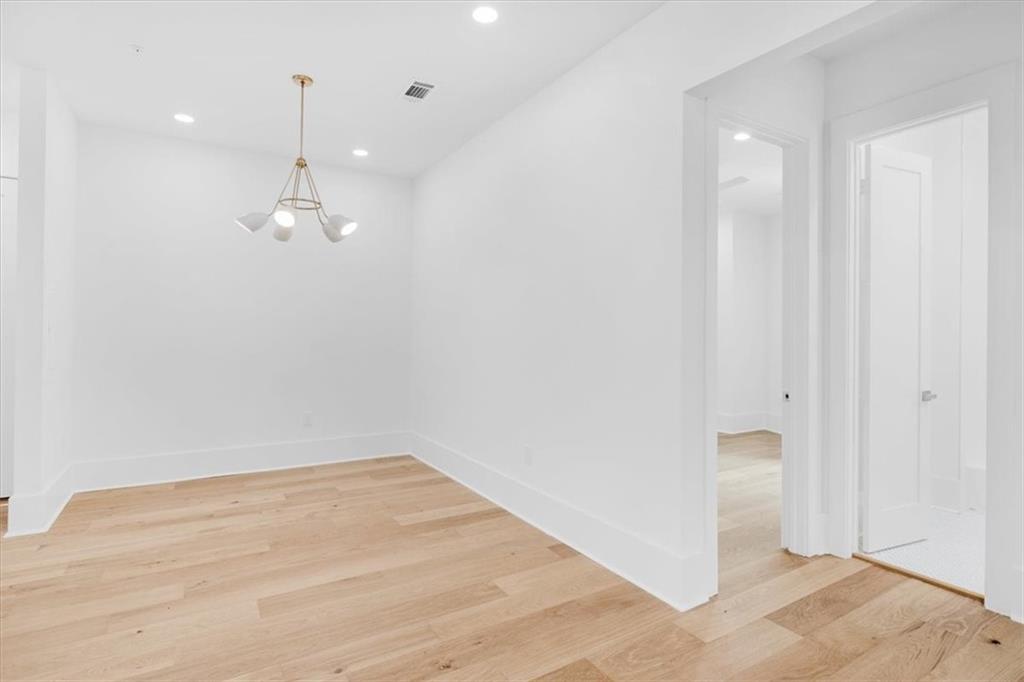 875 O'KEEFE Avenue 301