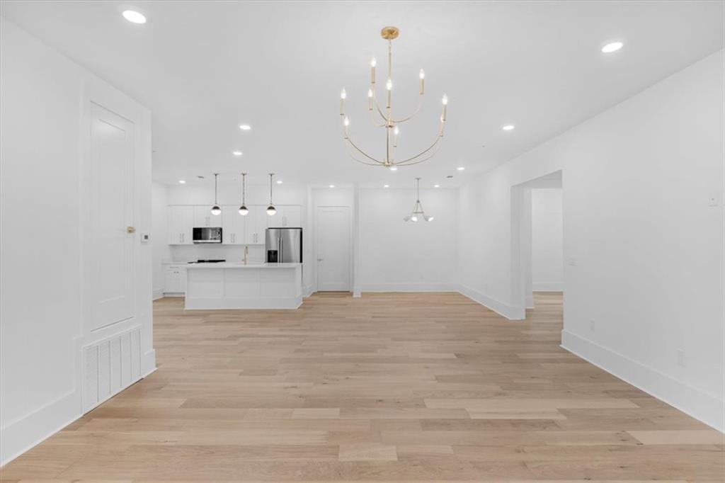 875 O'KEEFE Avenue 301
