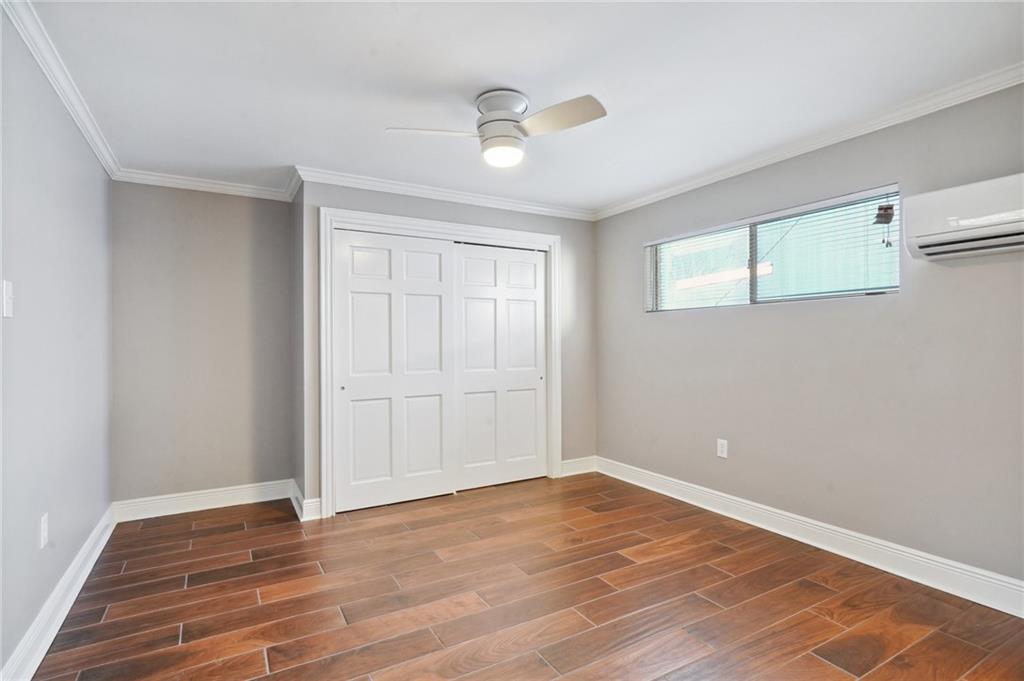718 FRENCHMEN Street 10
