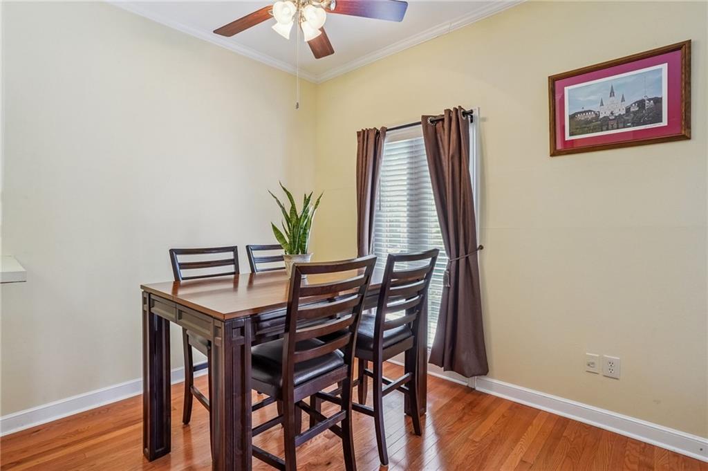 822 TOURO Street 1