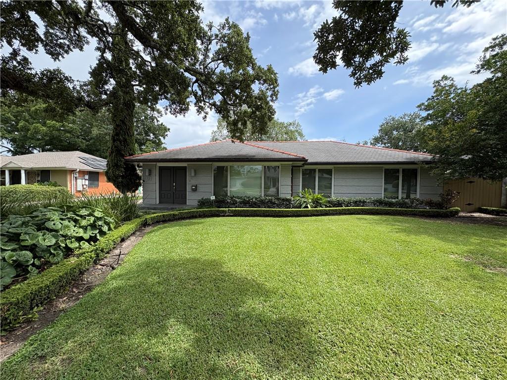 512 CRYSTAL Street
