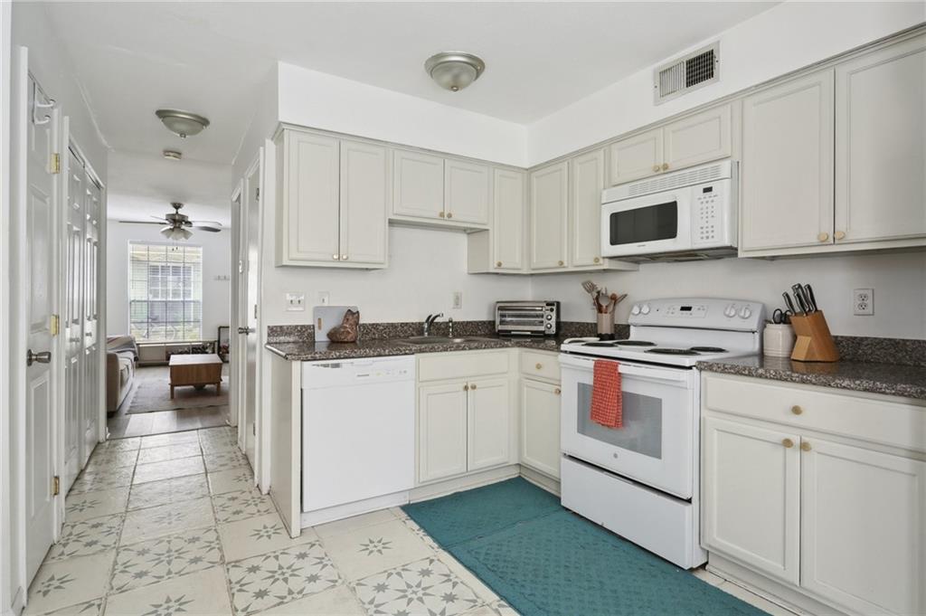 3009 9TH Street C