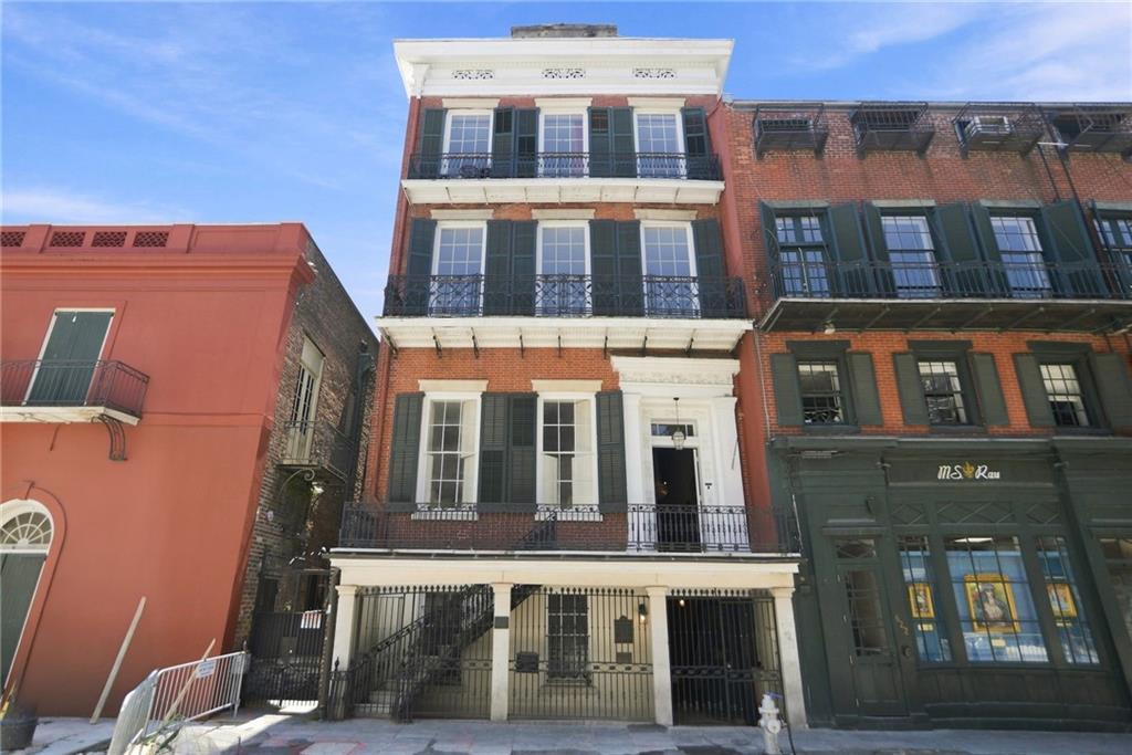 620 ST PETER Street 3