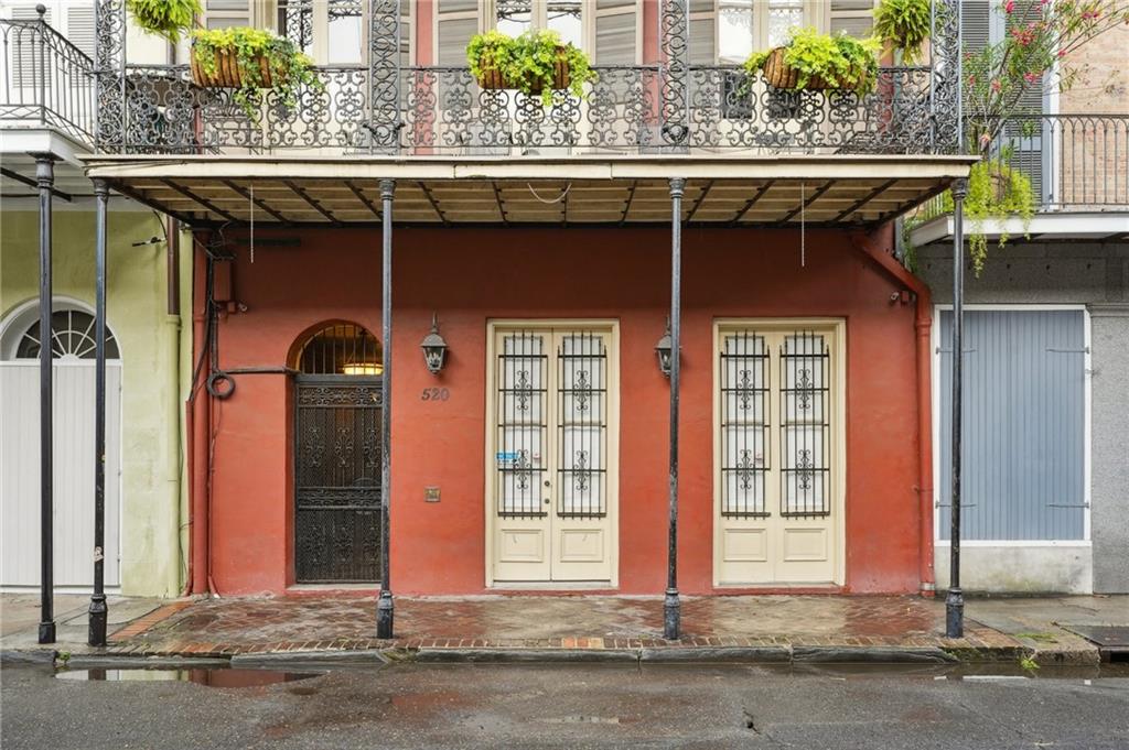 520 ST PHILIP Street 8