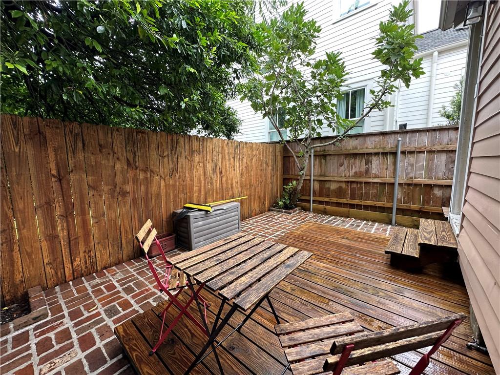 727 DUFOSSAT Street