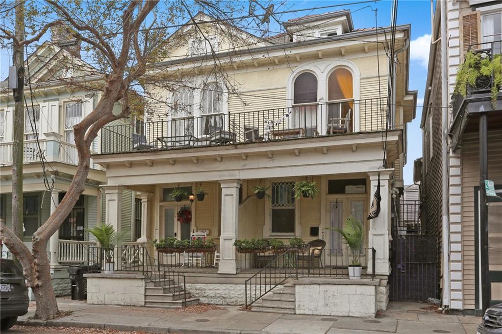1425 ROYAL Street