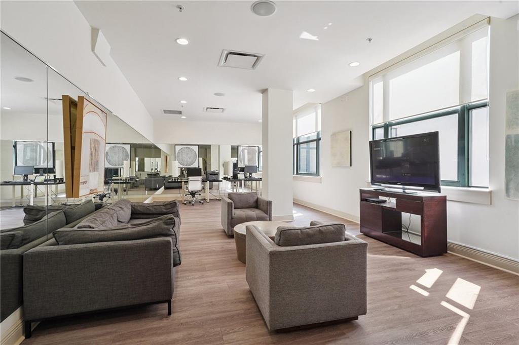 1201 CANAL Street 407