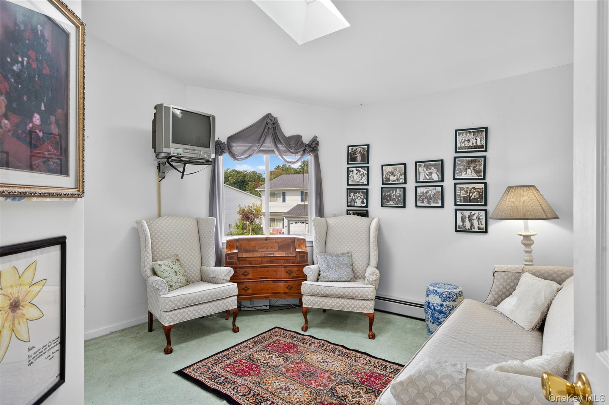 282 Tamerisk Lane
