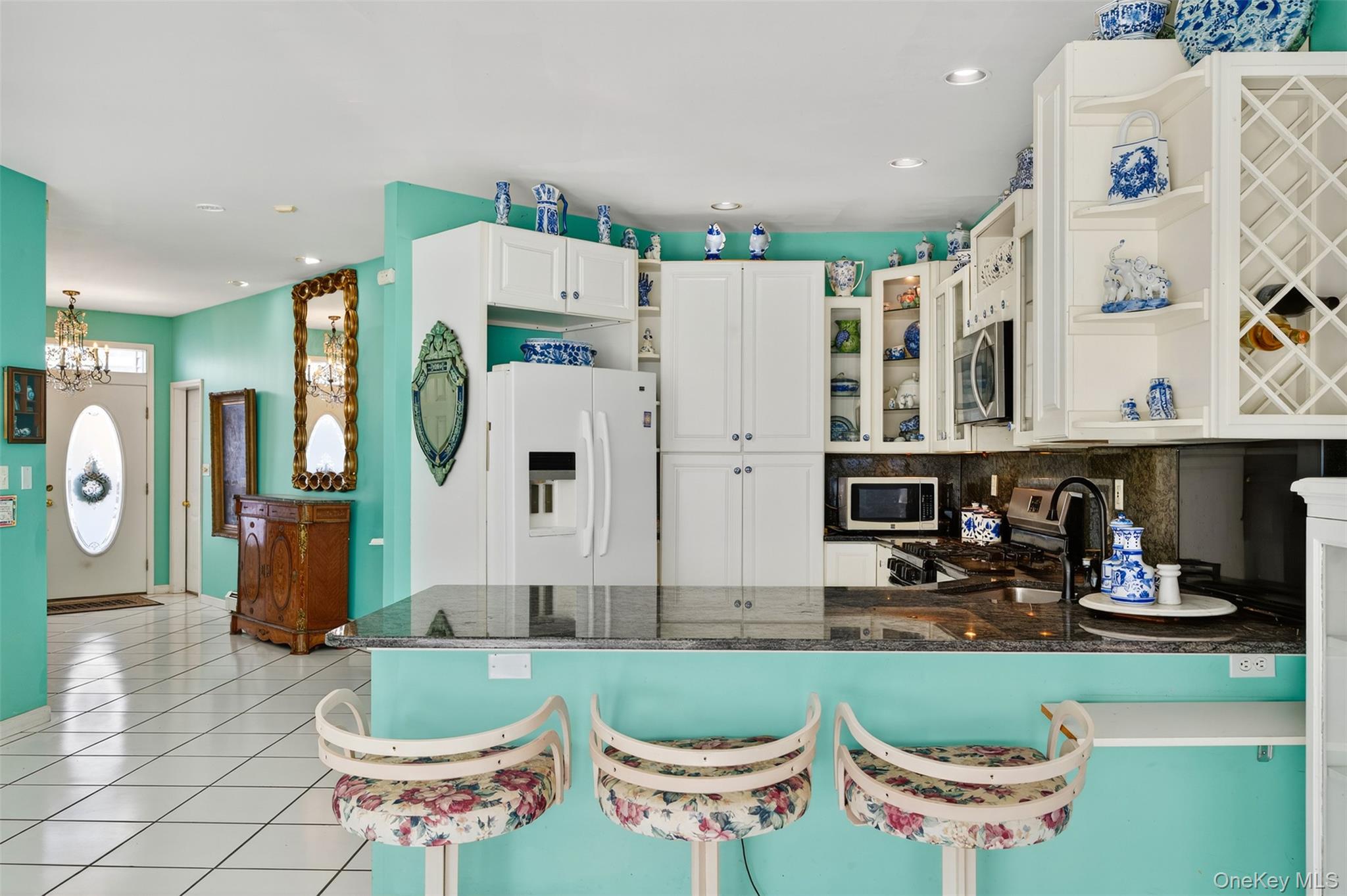 282 Tamerisk Lane