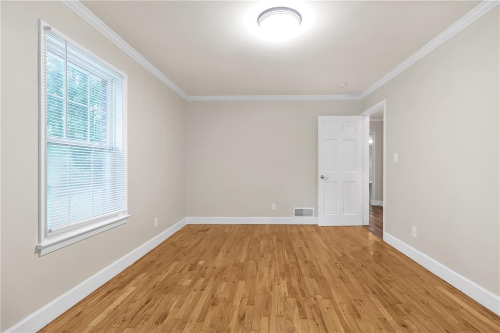 500 OAKVIEW Drive