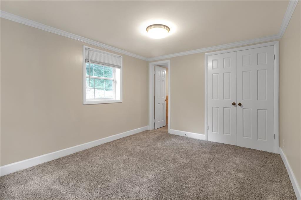 500 OAKVIEW Drive
