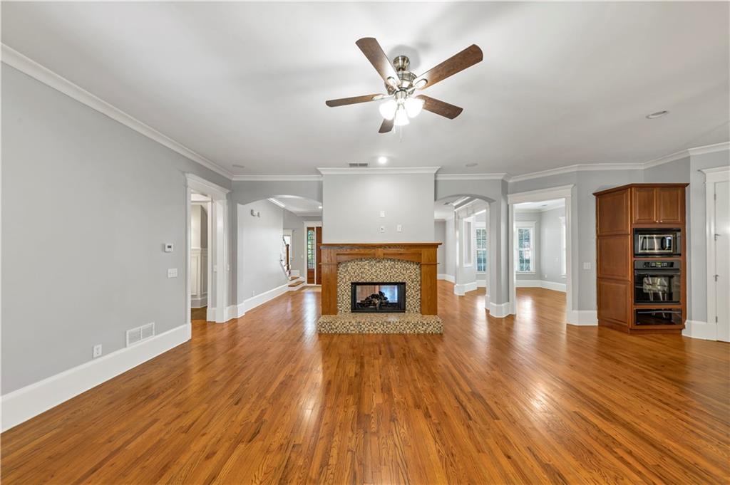 3243 BAKEWELL Street