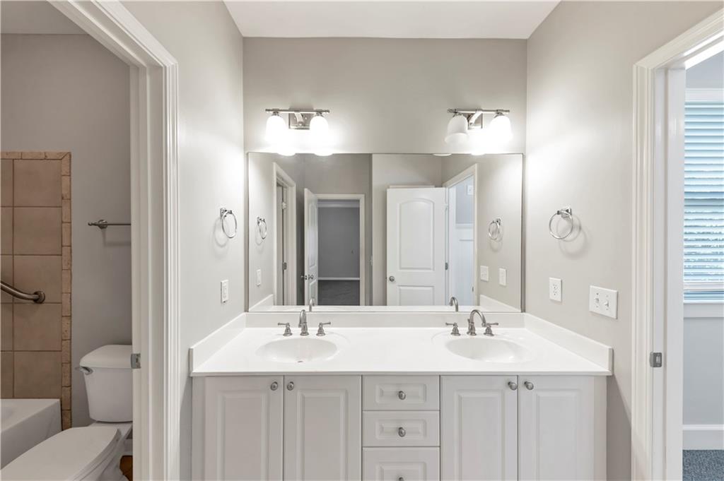 3243 BAKEWELL Street