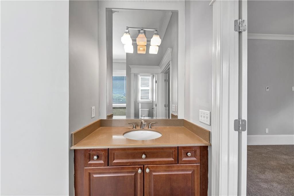 3243 BAKEWELL Street