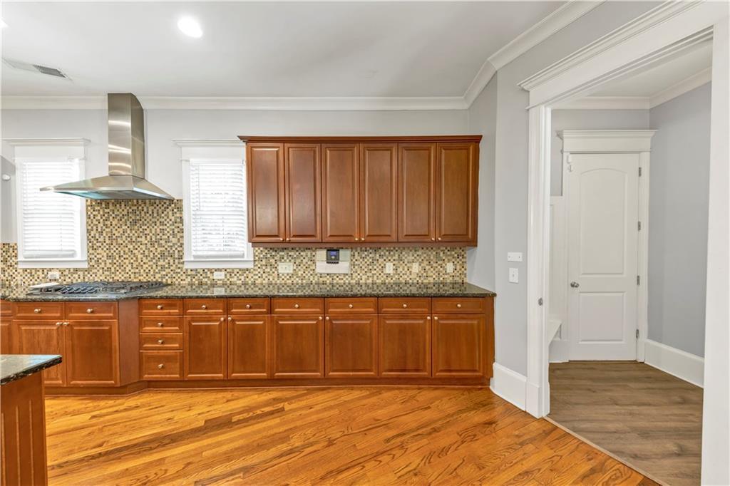 3243 BAKEWELL Street