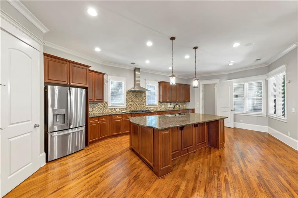 3243 BAKEWELL Street