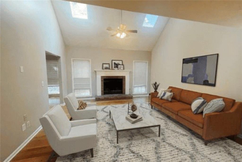 1347 Velvet Creek Way SW