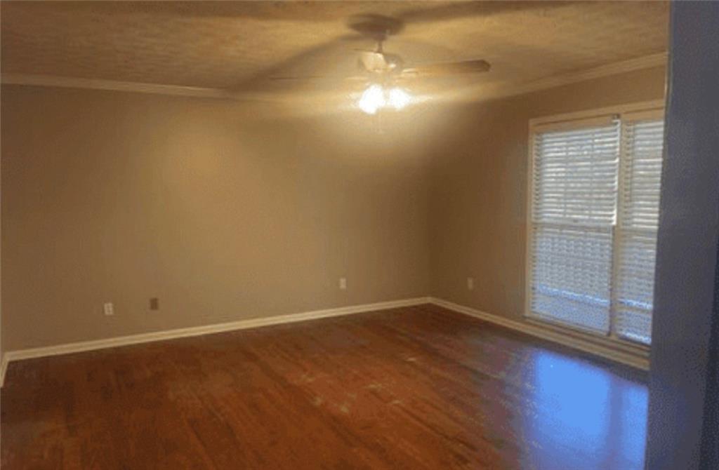 1347 Velvet Creek Way SW