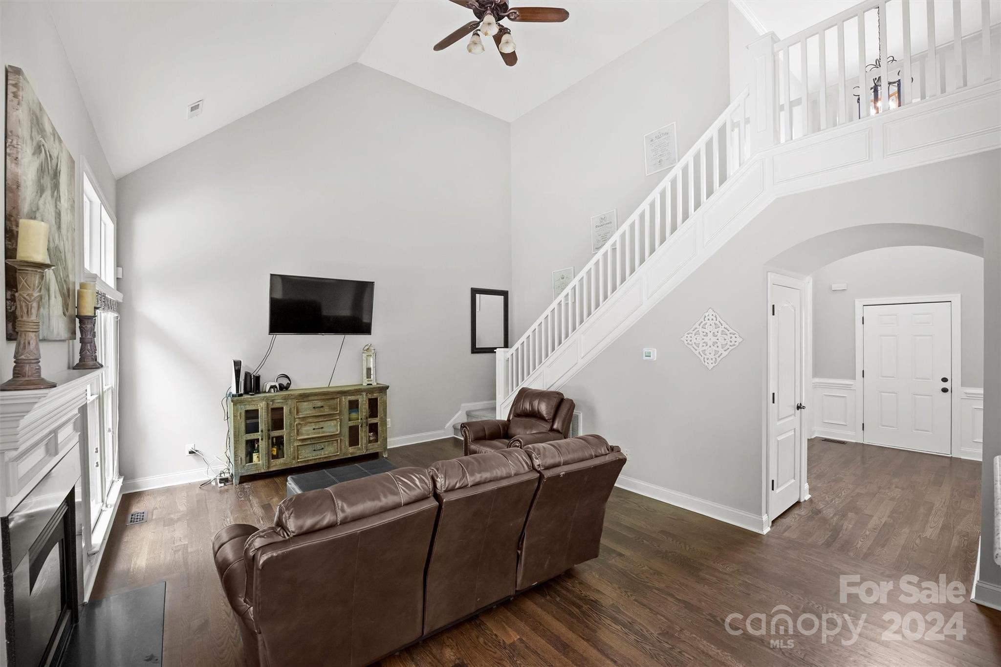 5079 Cramer Woods Drive