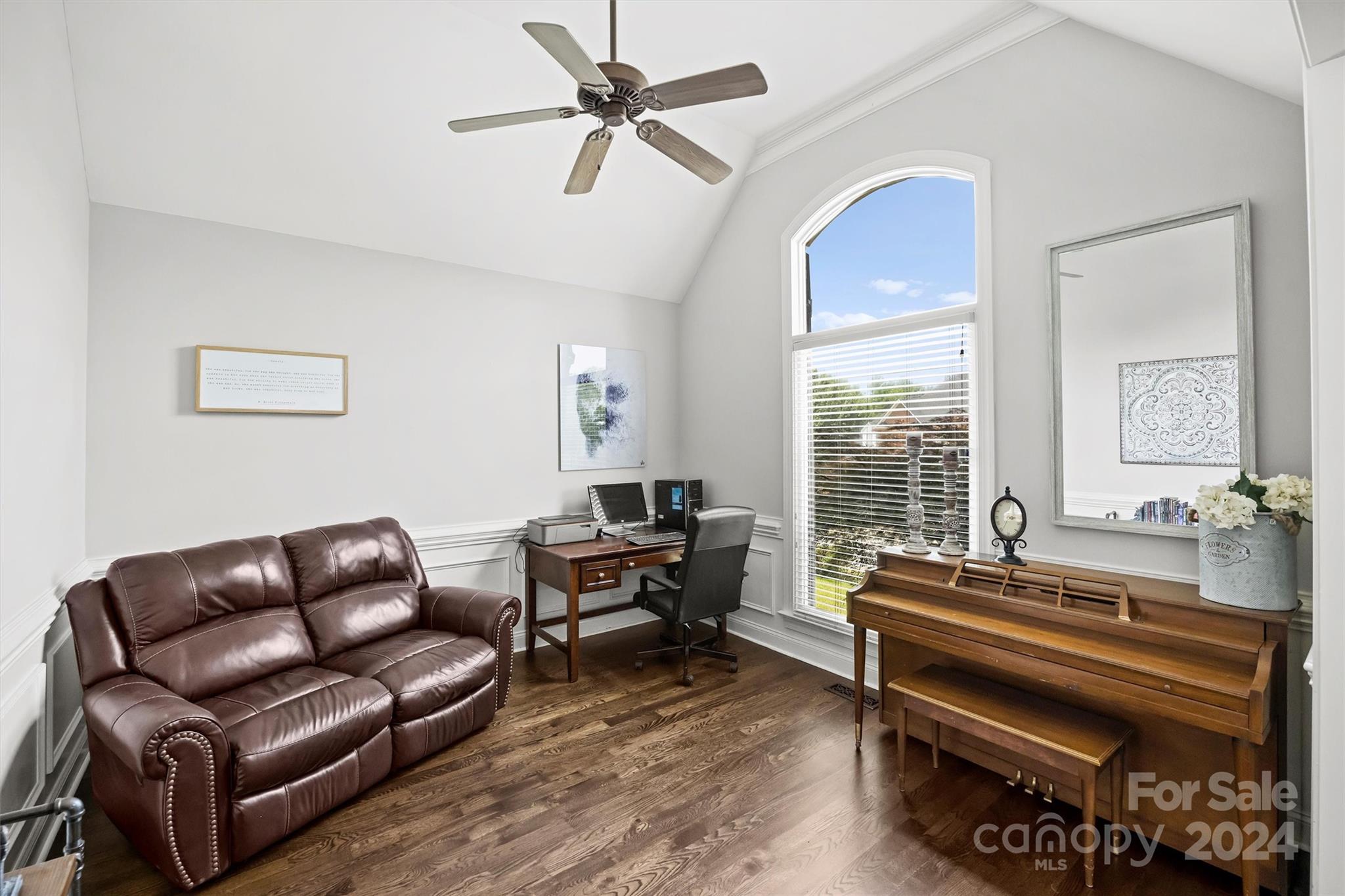 5079 Cramer Woods Drive